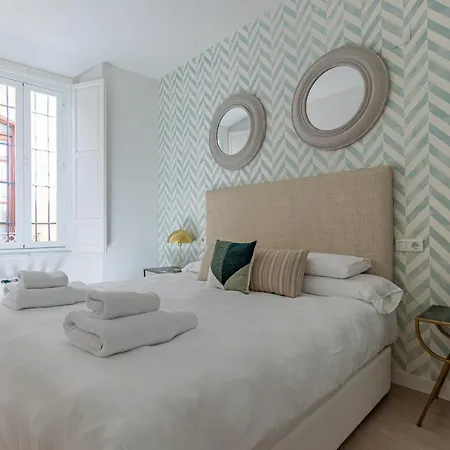 Thyssen Boutique Apartments By Caleta Homes Málaga Esterno foto